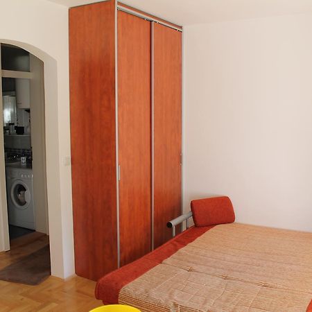 Calm Apartment เบลเกรด ภายนอก รูปภาพ