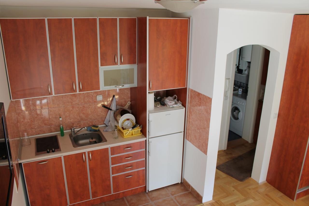 Calm Apartment เบลเกรด ภายนอก รูปภาพ