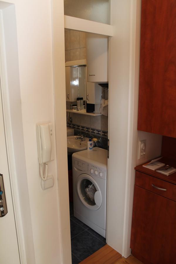 Calm Apartment เบลเกรด ภายนอก รูปภาพ