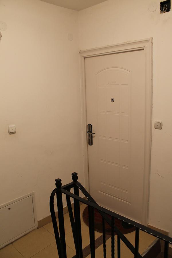 Calm Apartment เบลเกรด ภายนอก รูปภาพ